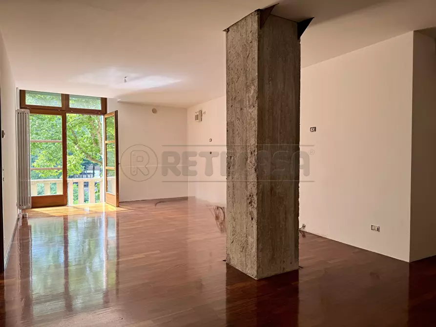 Immagine 4 di Appartamento in vendita  in Via Marzotto Vittorio Emanuele 9 a Valdagno