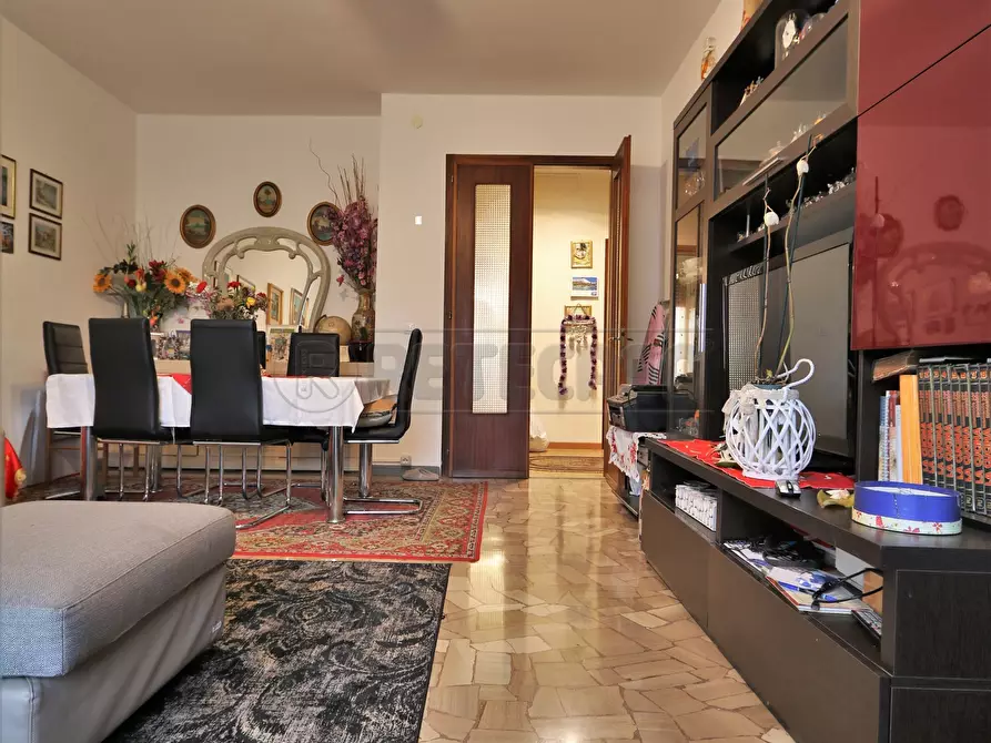 Immagine 10 di Bilocale in vendita  in Via Capparozzo a Vicenza