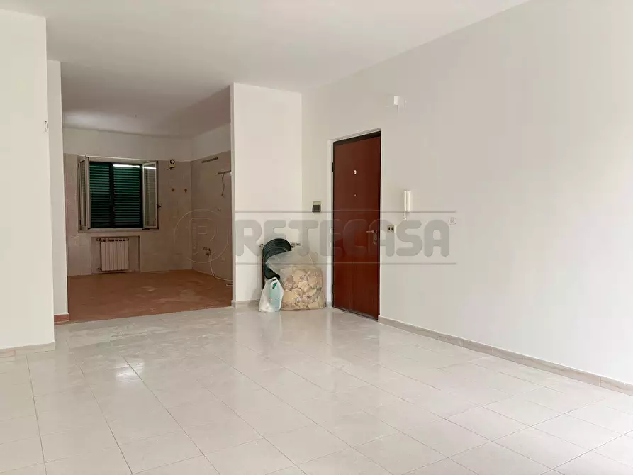 Immagine 32 di Pentalocale in vendita  in Via de Sanctis a Marcianise