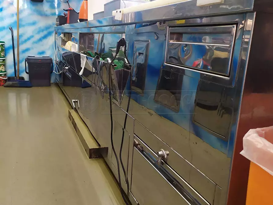 Immagine 5 di Attività commerciale in vendita  a Marsala