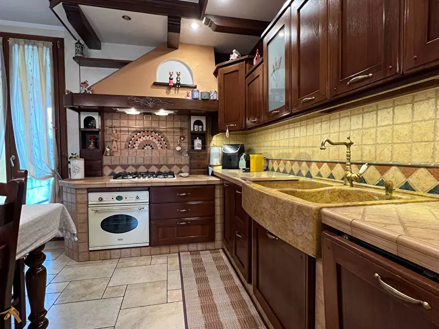 Immagine 13 di Porzione di casa in vendita  a Sarego