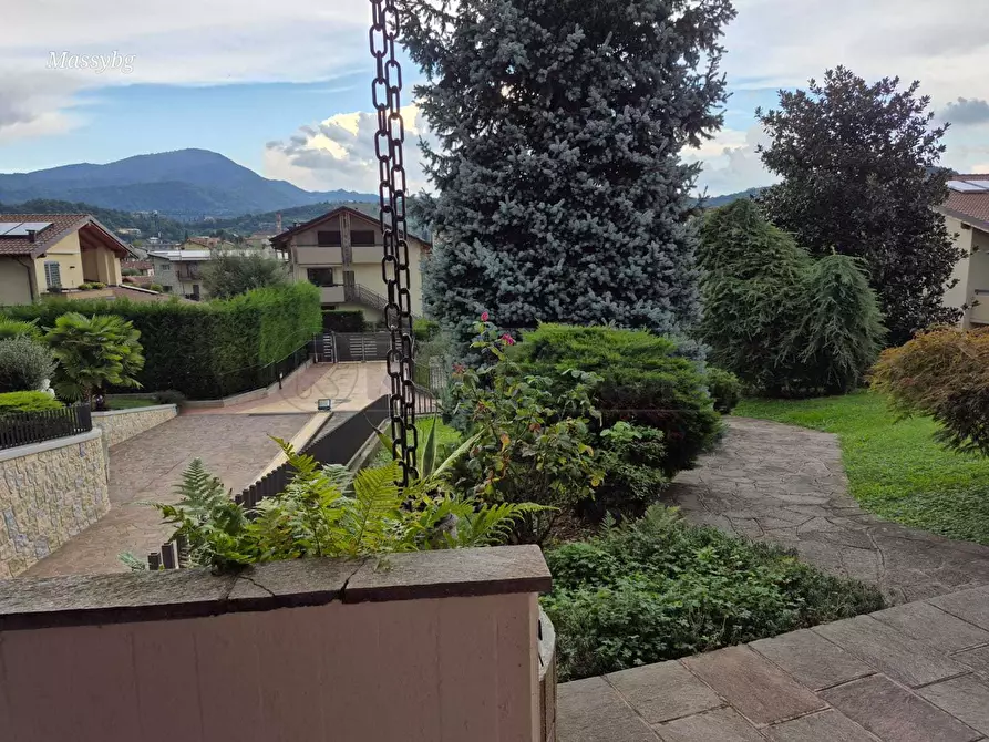 Immagine 2 di Villa in vendita  a Torre De' Roveri