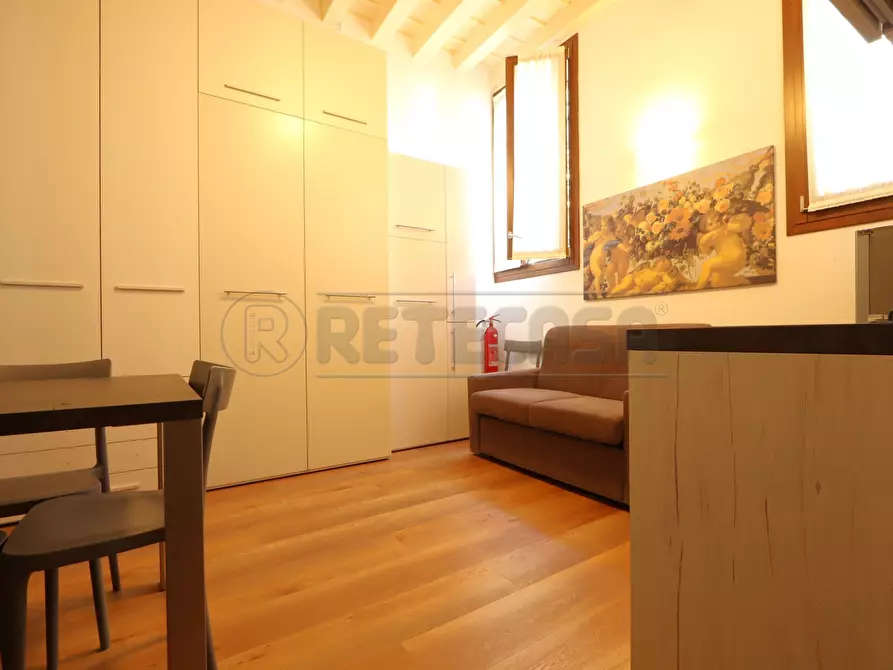 Immagine 3 di Monolocale in affitto  in Contrà Ponte San Michele 20 a Vicenza
