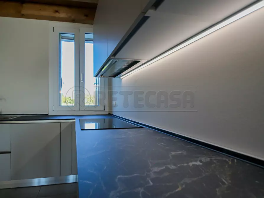 Immagine 7 di Porzione di casa in affitto  in VIA CAPITELLI 21 a Pozzoleone