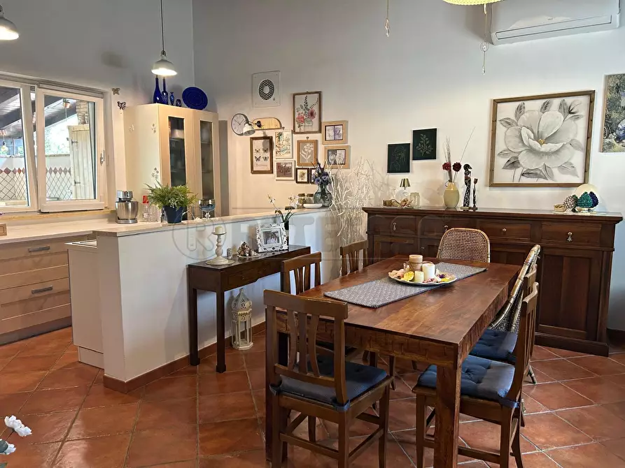 Immagine 10 di Villa in vendita  in CONTRADA PERCIATA a Caltanissetta