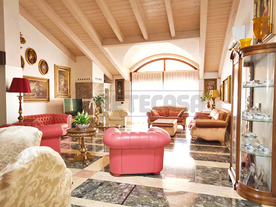 Immagine 1 di Attico in vendita  a Arzignano