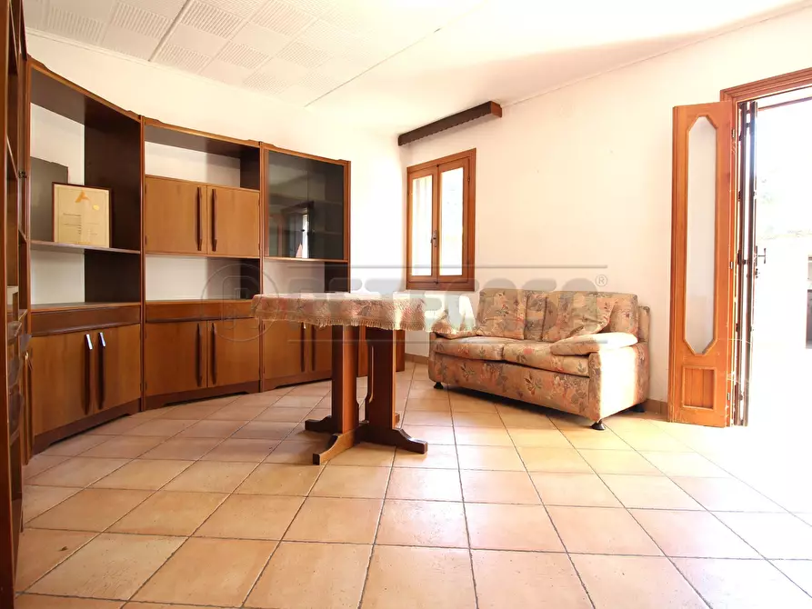 Immagine 4 di Rustico / casale in vendita  in Via Trento e Trieste 2 a Zermeghedo