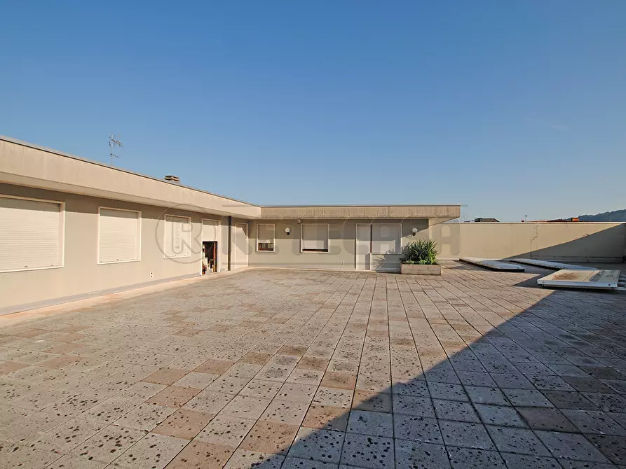 Immagine 10 di Attività artigianale in vendita  in Via del Lavoro 1 a Arzignano