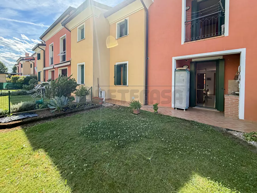 Immagine 42 di Porzione di casa in vendita  in Via Monte Summano a Costabissara