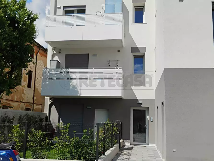 Immagine 1 di Bilocale in affitto  in Via Trento 41 a Arzignano