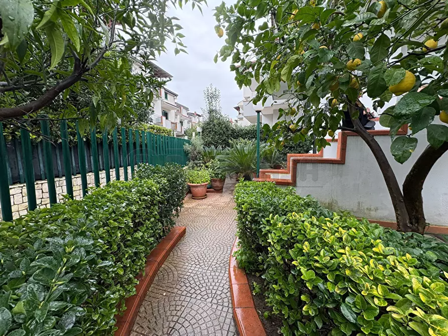 Immagine 7 di Villetta a schiera in vendita  in Via Giudice Falcone a Marcianise