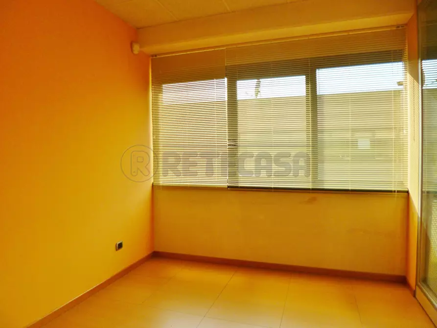 Immagine 4 di Ufficio in affitto  a Zermeghedo