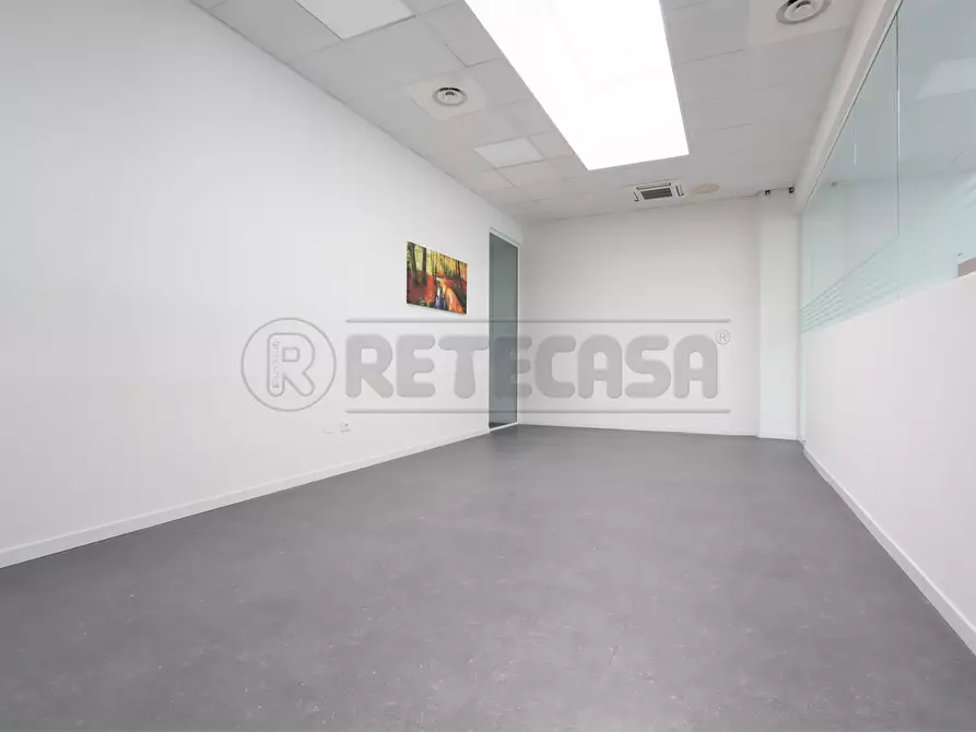 Immagine 7 di Ufficio in affitto  in Via Boschi a Torri Di Quartesolo