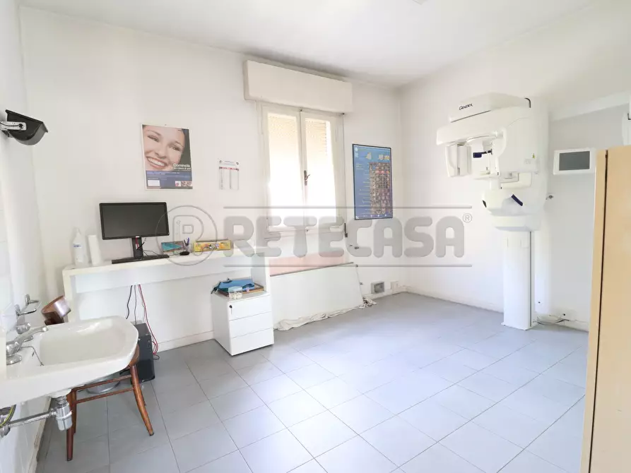 Immagine 5 di Ufficio in vendita  in Via Libertà 1 a Bondeno