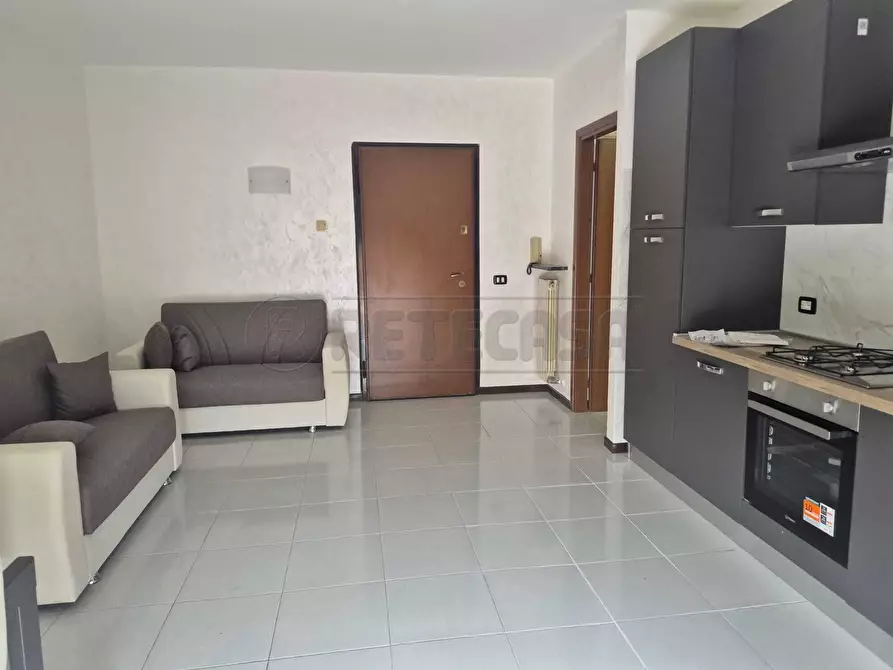 Immagine 1 di Trilocale in affitto  a Albano Sant'alessandro