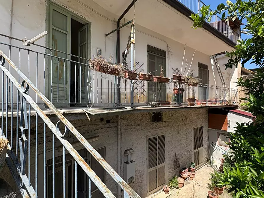 Immagine 3 di Casa bifamiliare in vendita  in Via Giuseppe Verdi 101 a Marcianise