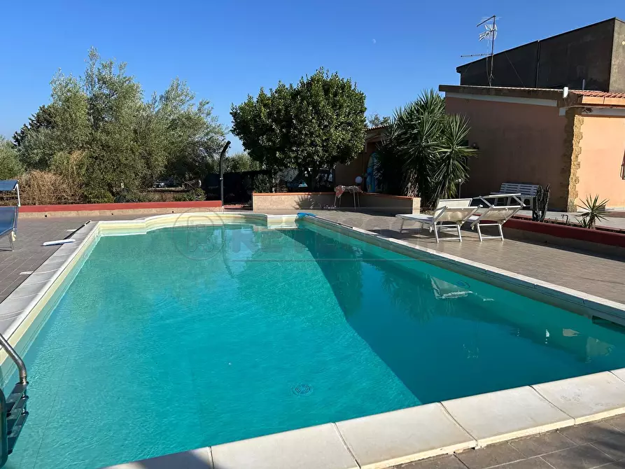 Immagine 2 di Villa in vendita  a Caltanissetta