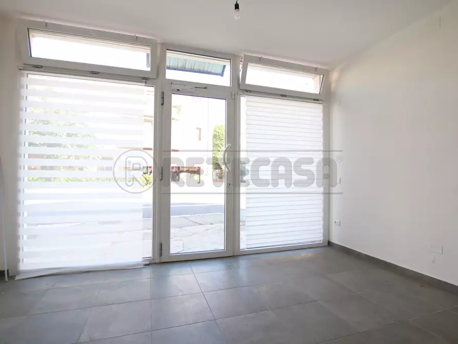 Immagine 3 di Locale commerciale in affitto  in viale riviera berica 451 a Vicenza