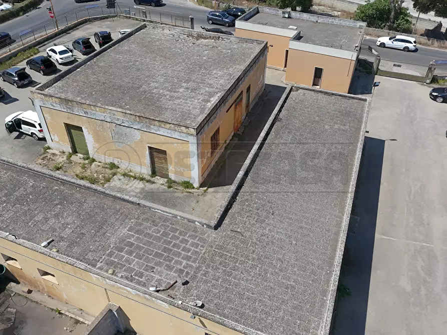 Immagine 9 di Laboratorio in vendita  in Via Neviano 37 a Seclì