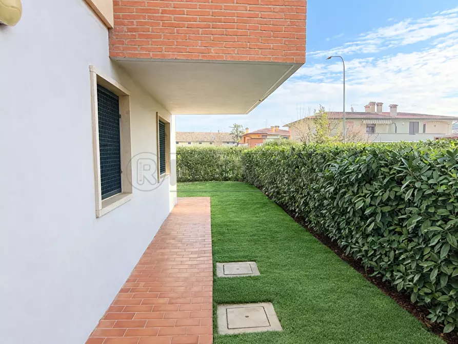 Immagine 6 di Bilocale in vendita  in Via Vittorio Bachelet a Vicenza