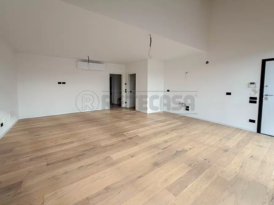 Immagine 6 di Appartamento in vendita  in Via F. Magellano a Creazzo