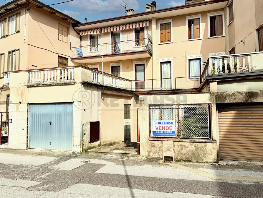 Immagine 2 di Appartamento in vendita  in Via Santissima Trinità 41 a Valdagno