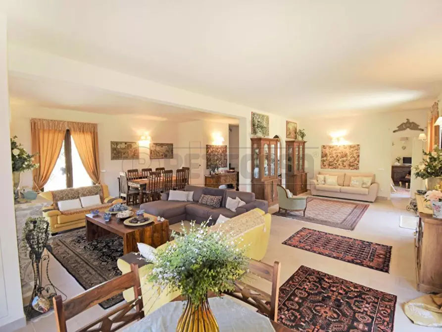 Immagine 9 di Villa in vendita  a Menfi