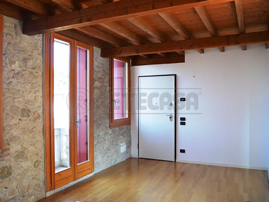 Immagine 7 di Bilocale in vendita  in corso matteotti 52 a Montecchio Maggiore