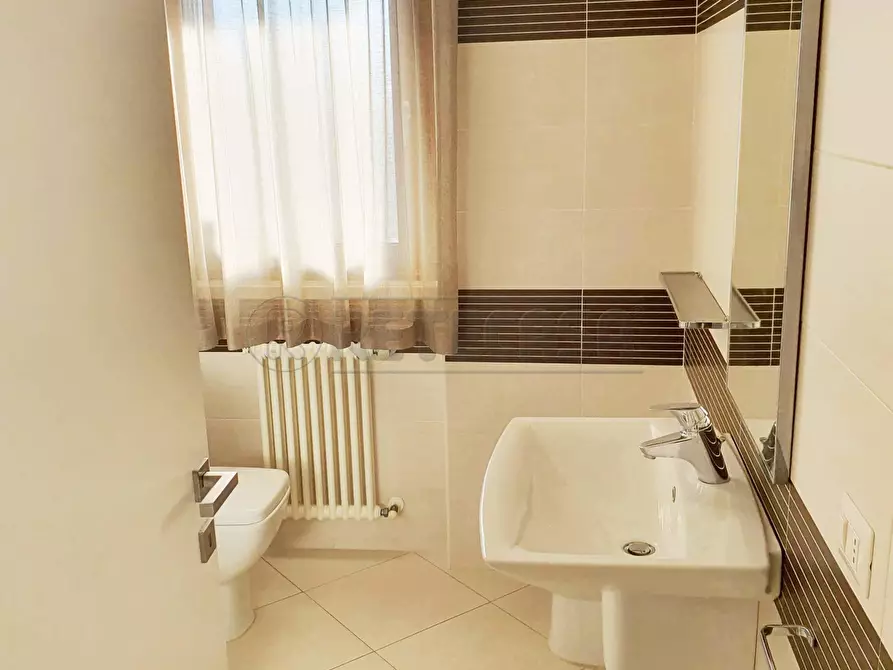 Immagine 13 di Appartamento in affitto  a Pescara