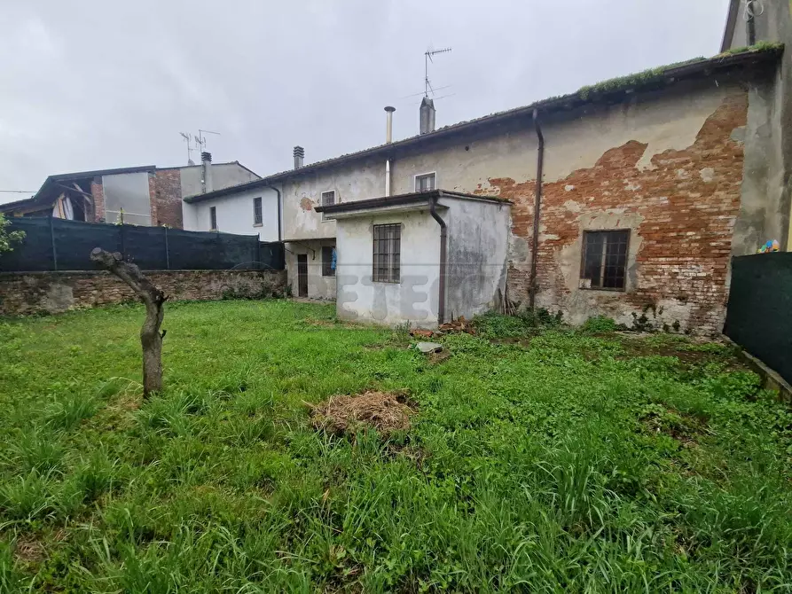 Immagine 16 di Villetta a schiera in vendita  in Via Amilcare Ponchielli a Castelverde