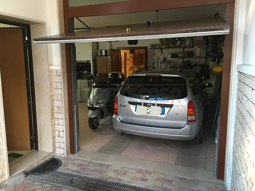 Immagine 31 di Villetta a schiera in vendita  in Via C. Rocci Cerasoli a Gallipoli