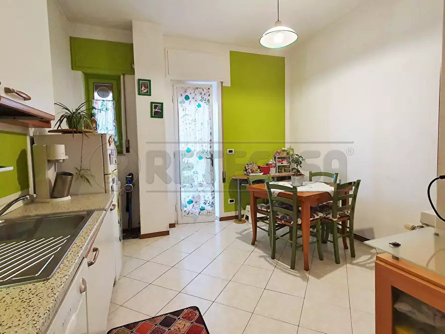 Immagine 10 di Bilocale in vendita  in Via Aurelia Nord 166 a Viareggio