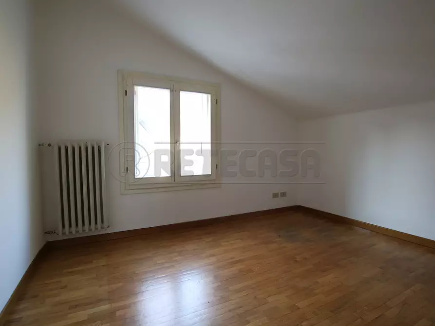 Immagine 26 di Casa indipendente in vendita  in Viale Dante a Vicenza