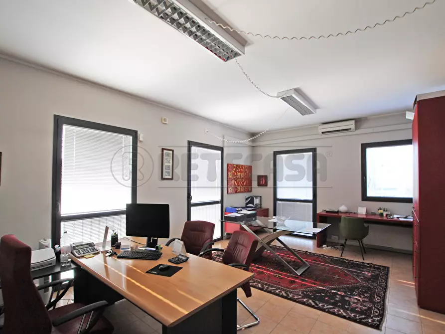 Immagine 3 di Ufficio in vendita  in rasia dal polo 6 a Cornedo Vicentino