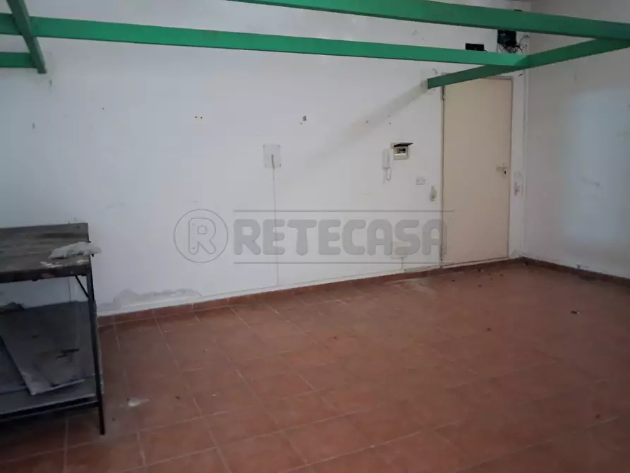 Immagine 4 di Magazzino in affitto  in Via Greco a Capodrise