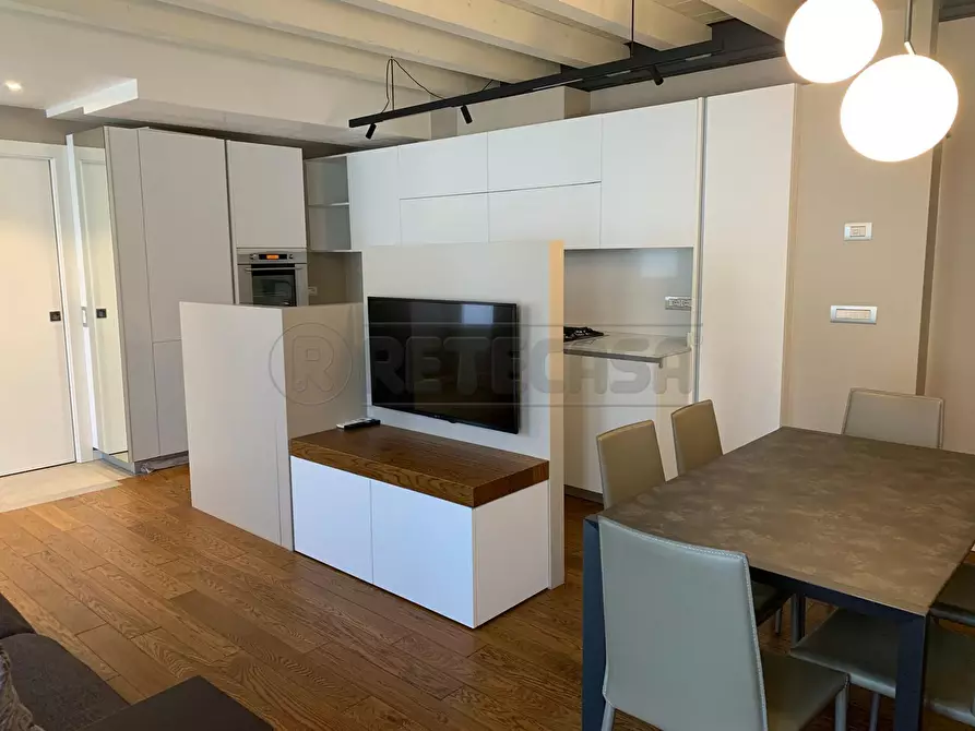 Immagine 60 di Appartamento in affitto  a Bergamo