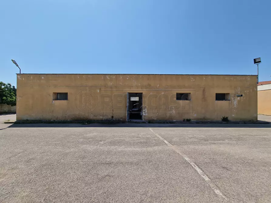 Immagine 48 di Laboratorio in vendita  in Via Neviano 37 a Seclì