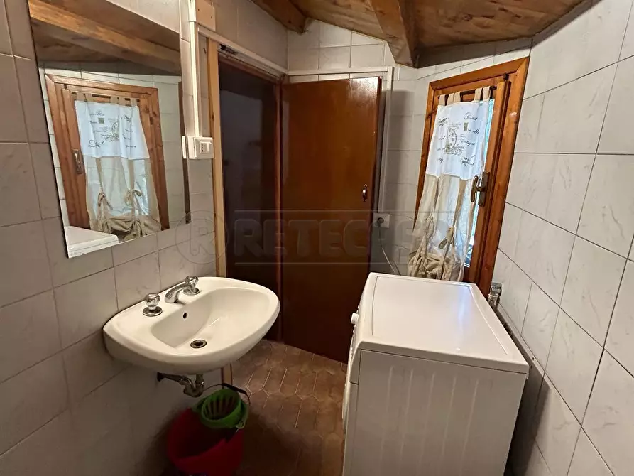 Immagine 8 di Monolocale in affitto  a Montecchio Maggiore