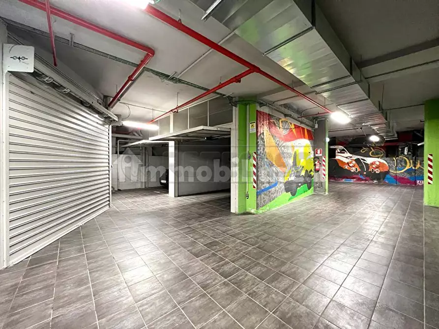Immagine 1 di Garage in vendita  in Riviera San Benedetto 30 a Padova