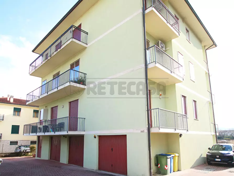 Immagine 37 di Trilocale in vendita  in viale riviera berica 205 a Vicenza