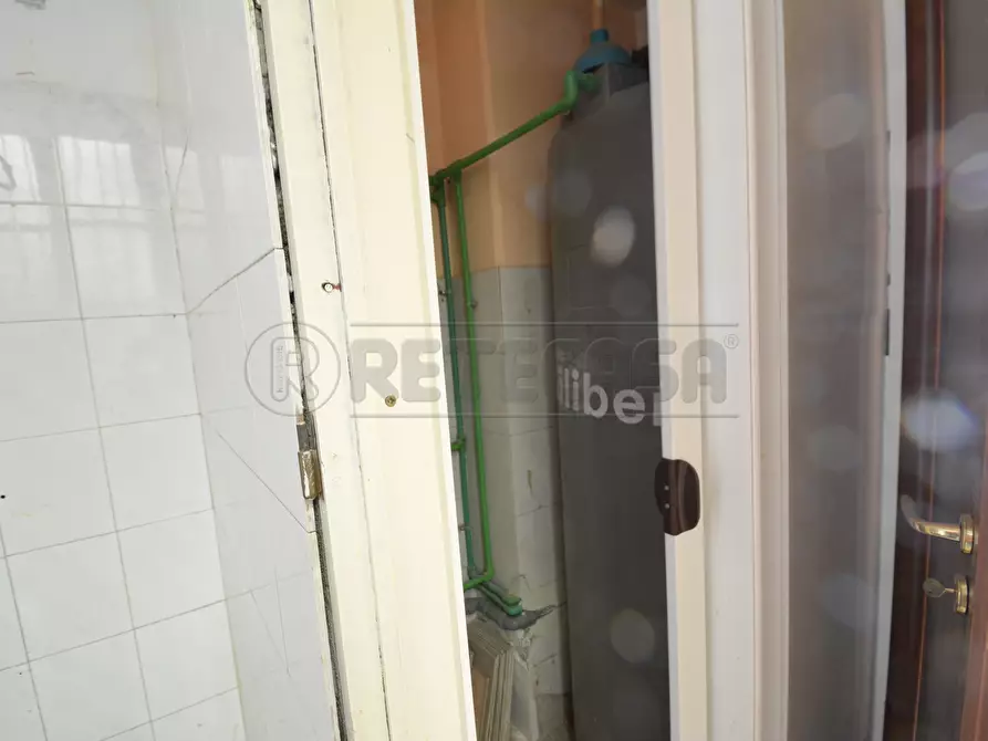 Immagine 7 di Locale commerciale in vendita  in Via Ghibellina 118 a Messina