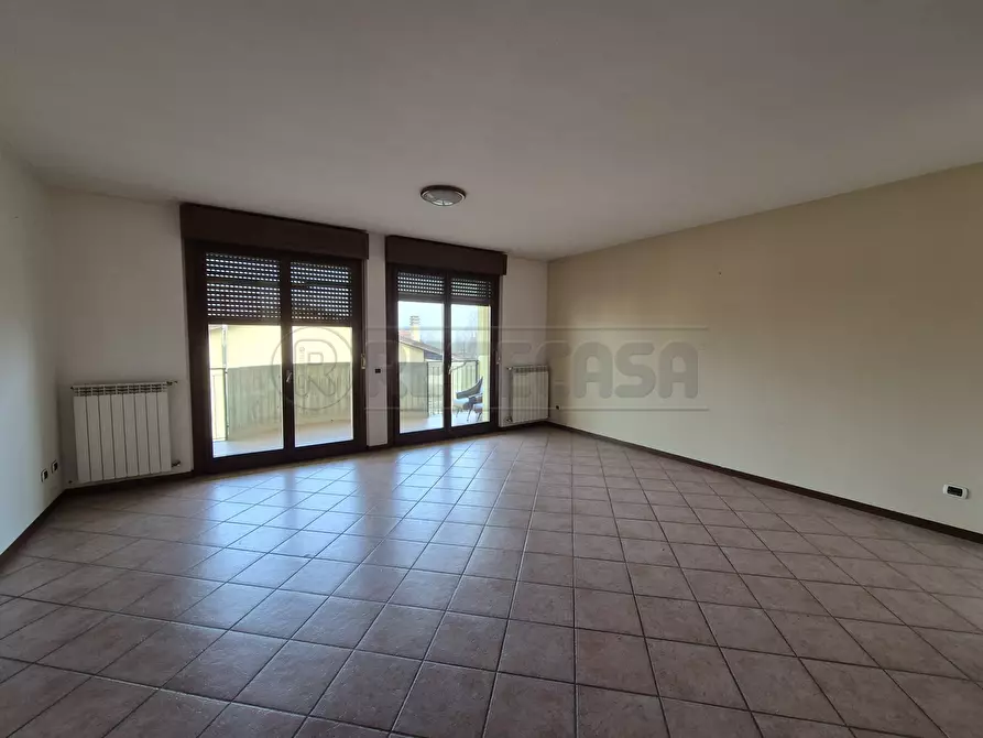 Immagine 1 di Trilocale in vendita  in Via Ostiano a Persico Dosimo