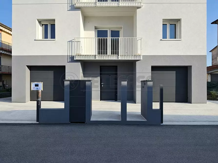 Immagine 1 di Casa semindipendente in vendita  a Vicenza