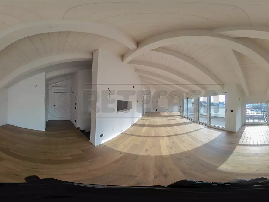 Immagine 15 di Attico in vendita  in Via F. Magellano a Creazzo