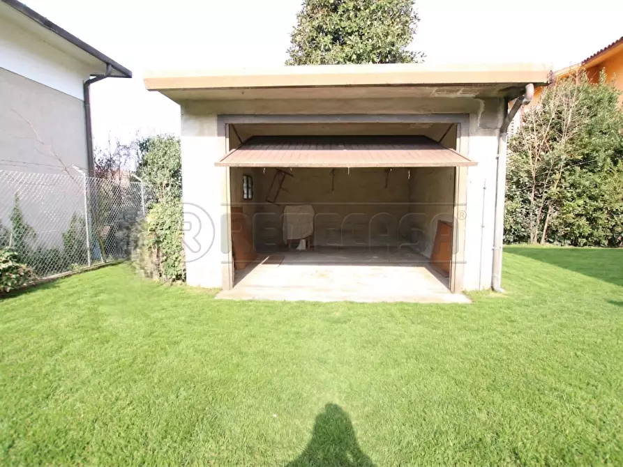 Immagine 8 di Casa semindipendente in vendita  in Piazza Guglielmo Marconi a Montegalda