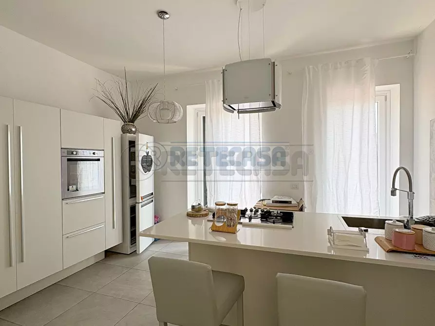 Immagine 5 di Attico in vendita  in Via Gennaro Tescione a Caserta