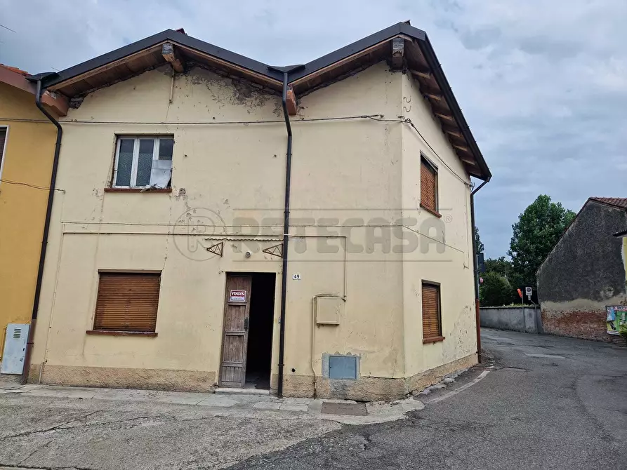 Immagine 2 di Casa indipendente in vendita  in Via Parigi a Castelvetro Piacentino