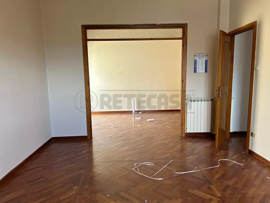 Immagine 19 di Pentalocale in affitto  in Viale Trieste 108 a Caltanissetta