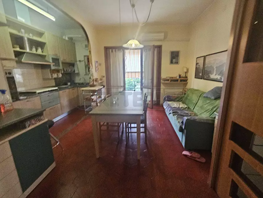 Immagine 34 di Trilocale in vendita  a Bardolino