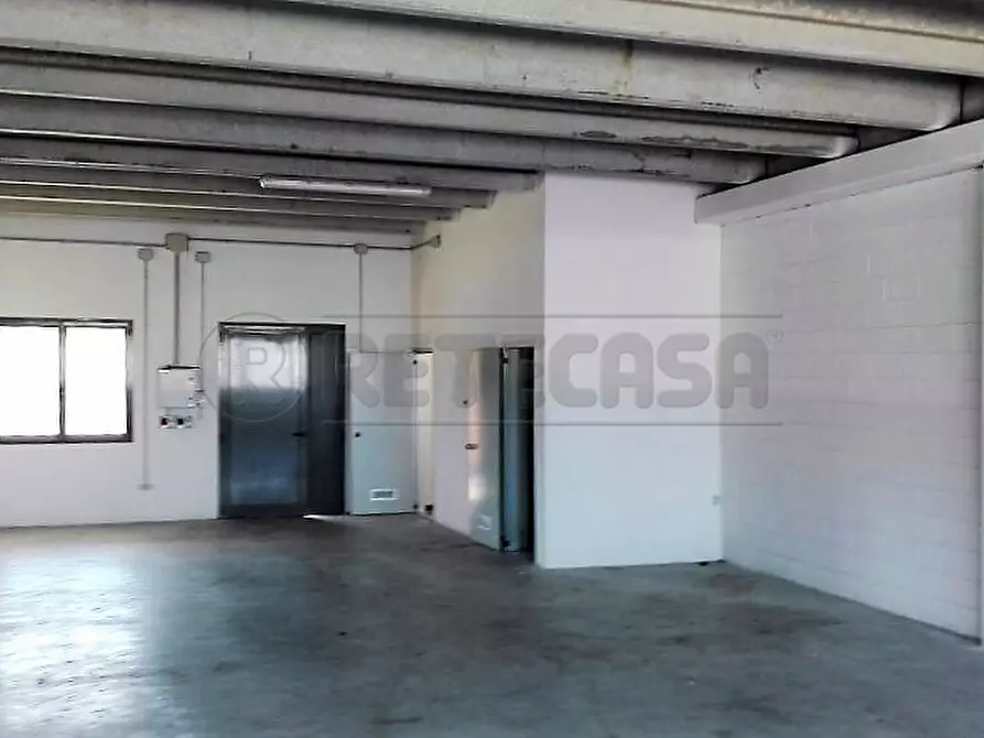 Immagine 3 di Attività artigianale in vendita  in Via dell'Edilizia 106 a Vicenza